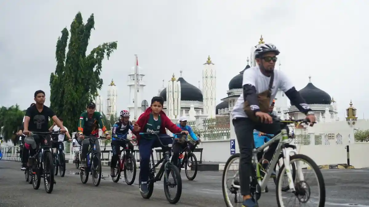 Pagi Ini, 6 Ribuan Peserta Gowes Bank Aceh Dilepas di Blang Padang