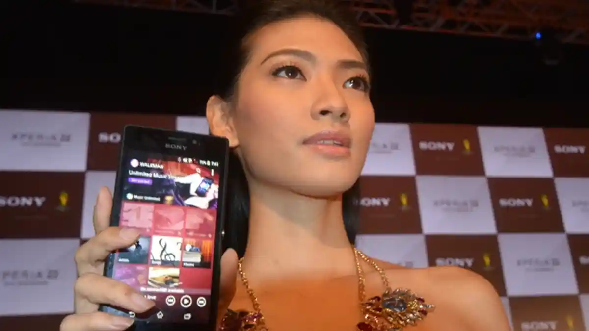 Miliki Sony Xperia Z2 dengan Barter Duit Rp 8,499 Juta