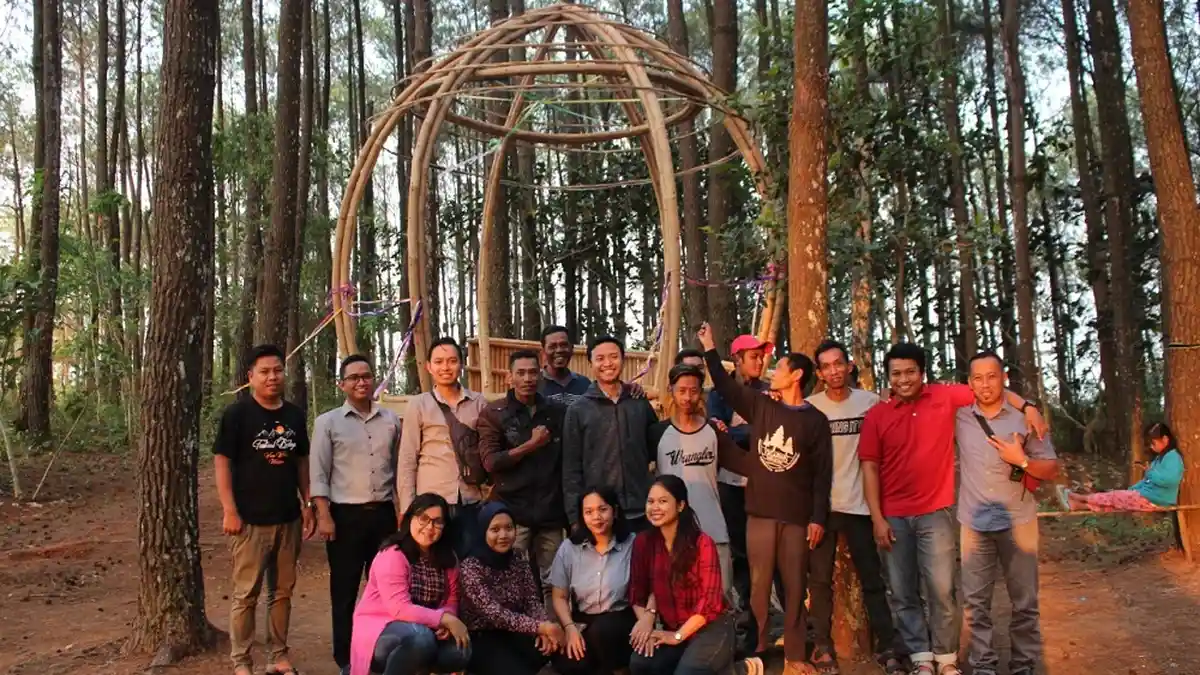 Dosen UAJY Kembangkan Pariwisata Pinus Pengger