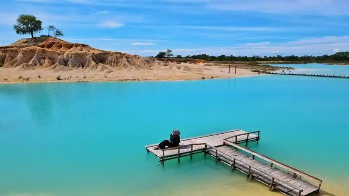INI 5 Alasan Kamu Wajib Wisata di Gurun Pasir Telaga Biru Bintan, Bikin Tidak Mau Pulang