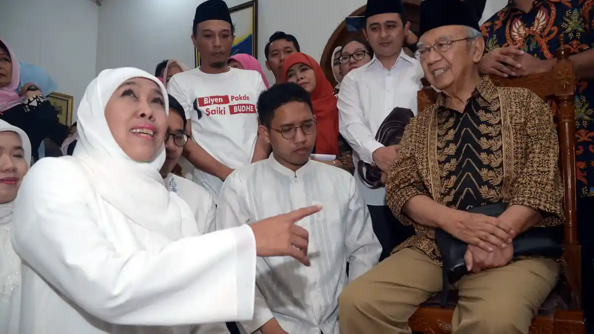 Gubernur Jawa Timur, Khofifah Indar Prawansa: Gus Sholah, Negarawan yang Komplit