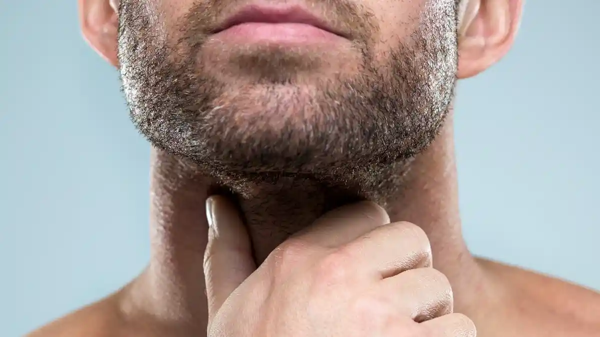 Hukum & Dalil Menelan Air Liur saat Puasa Ramadhan, Batal, Makruf atau Nggak?