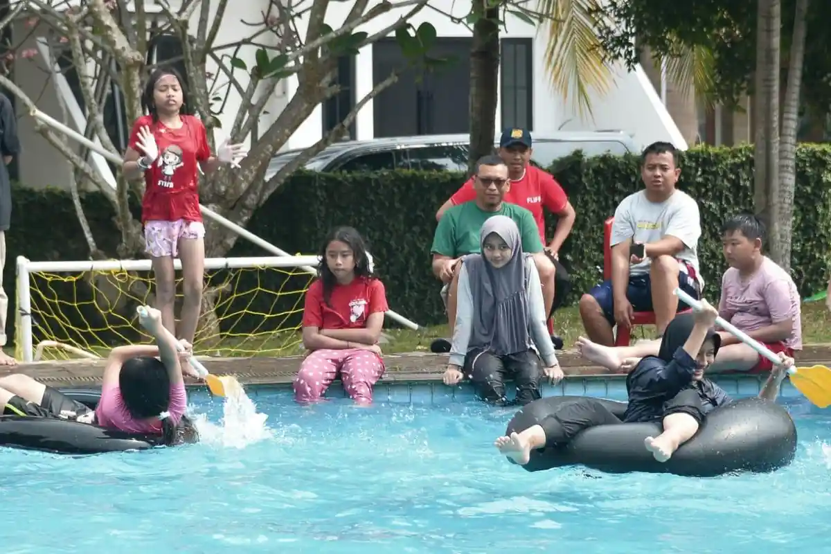 Keseruan Lomba HUT ke-79 RI Warga Kampoeng Eldorado, Ada Lomba Futsal Pakai Sarung - Lomba-HUT-RI-Kampoeng-Eldorado-1.jpg