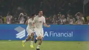 Selebrasi-pesepak-bola-Timnas-Indonesia-Thom-Haye.jpg