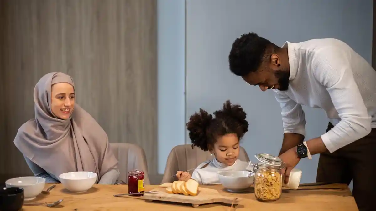 Apa Itu Transformasional Parenting? Cara Mengasuh Anak dengan Peran Multidimensi Orang Tua