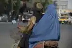 Taliban Wajibkan Perempuan Afghanistan Pakai Burqa