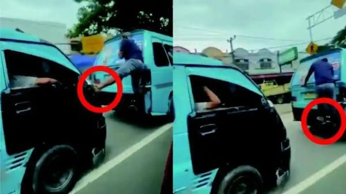 VIRAL Pria Dorong Angkot Pakai Kaki, Videonya Banjir Komentar