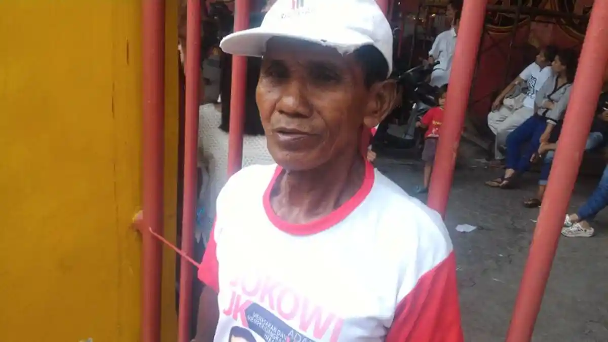 Pengemis Keluhkan Angpau Minim Saat Perayaan Imlek
