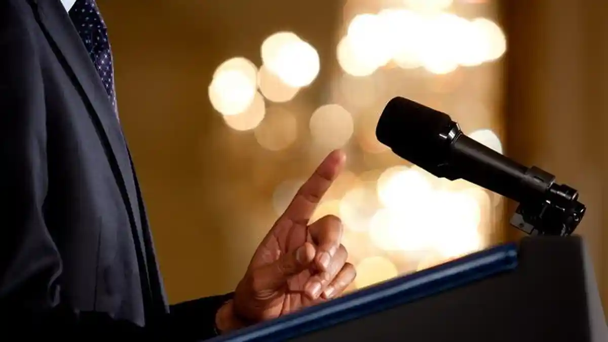 6 Zodiak Punya Bakat Berbicara di Depan Umum, Leo Suka Diperhatikan, Libra Hobi Menghibur