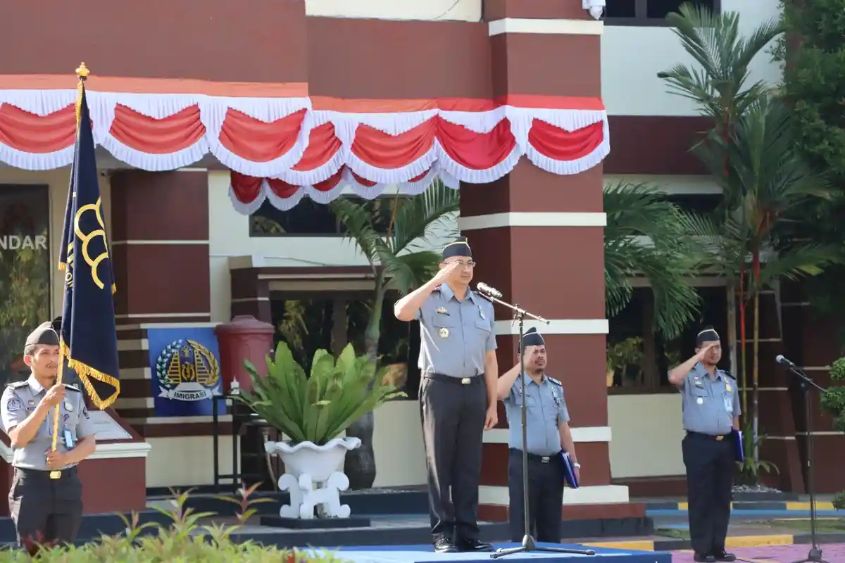 Peringkat Pertama Implementasi NSPK, Kado untuk Imigrasi Polman di Peringatan HDKD ke-78