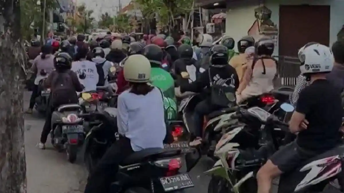 Arti Mimpi Melihat Kemacetan, Melambangkan Konflik Yang Berdampak Pada Orang Lain