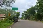 Jelang Arus Mudik Lebaran, Dinas PUPR Tapin Lakukan Perbaikan dan Penambalan Lubang di Jalan