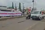 Sebabkan Kecelakaan, Warga dan Mahasiswa Minta Jalur Pantura Klari yang Kondisinya Rusak, Diperbaiki
