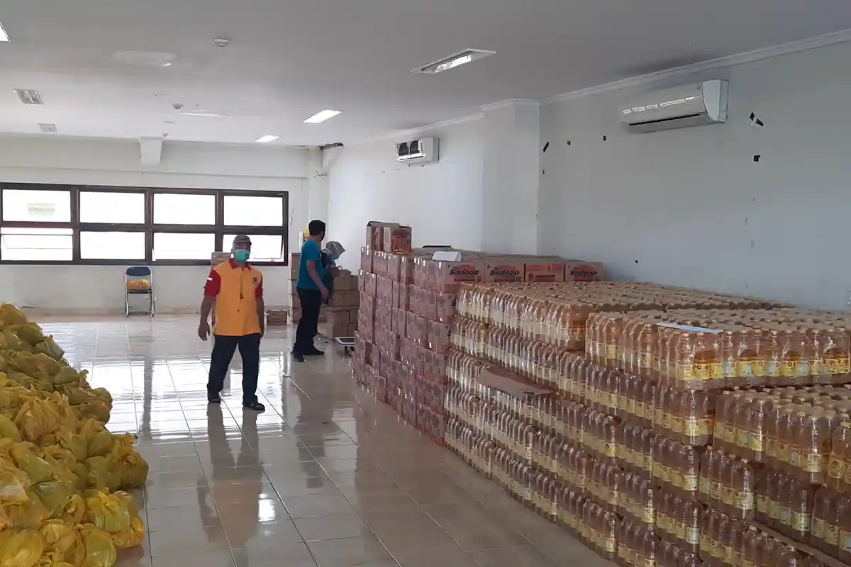Ada Warga Punya Mobil Dapat Sembako, Bansos Covid-19 di Kota Bekasi Diduga Tak Tepat Sasaran
