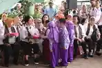ibu-negara-iriana-bercakap-cakap-dengan-siswa-sd.jpg