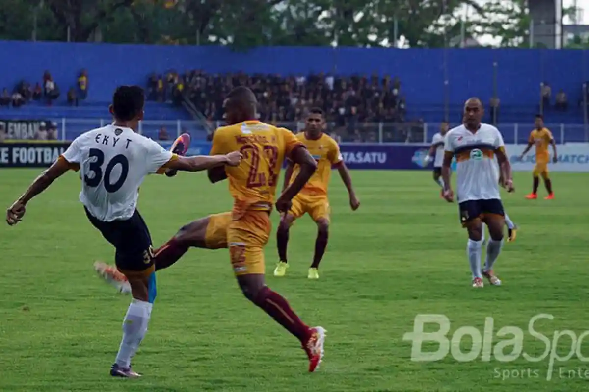 Persib, Persija, dan Bali United Berebut Datangkan Bek Sriwijaya FC