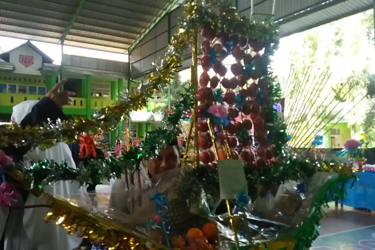 Alumni 97 Juara 1 Kreasi Bakul Maulid di MAN 2 Makassar