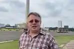 turis-kanada-liburan-ke-monas-nihhhh.jpg