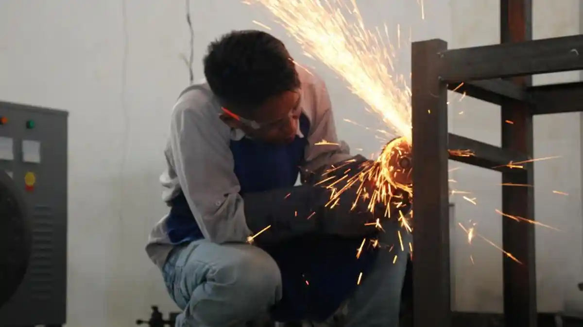 Kementerian Perindustrian Buka Program Vokasi D1, Lulusan Bisa Langsung Kerja