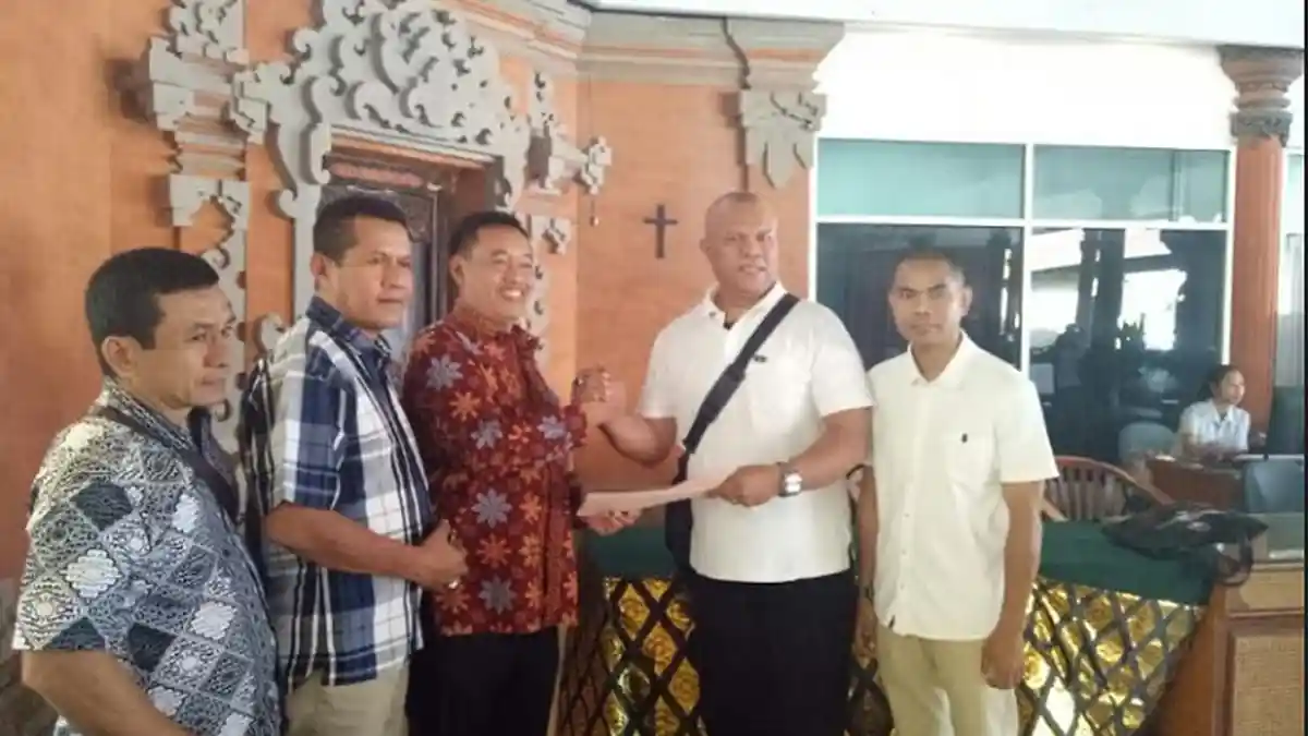 Kopertis Wilayah VIII Serahkan Nama Pengguna dan Password kepada UPG 1945 NTT