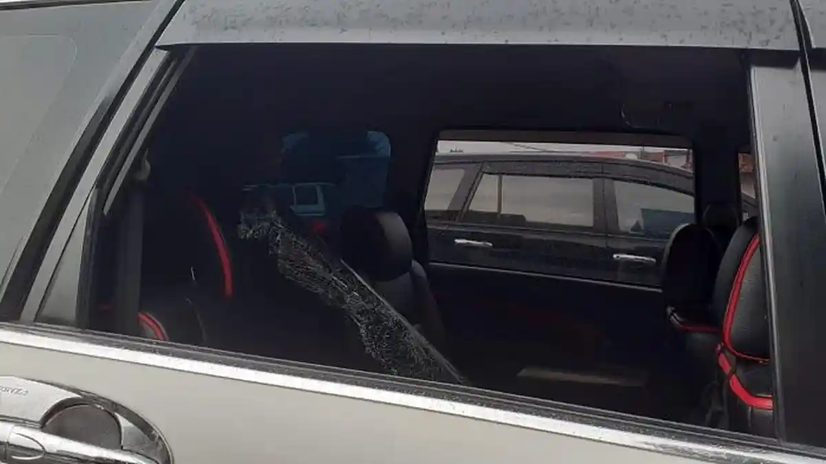 Avanza Jadi Sasaran Pecah Kaca di Bandar Lampung, Uang Rp 70 Juta Raib