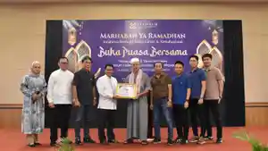 20240327_Manajemen-Platinum-Hotel-Balikpapan-buka-puasa-bersama-Ketua-RT.jpg