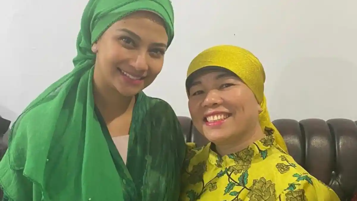 Ibunda Fuji Ikutan Jadi YouTuber, Channelnya Sudah Raih Silver Play Button