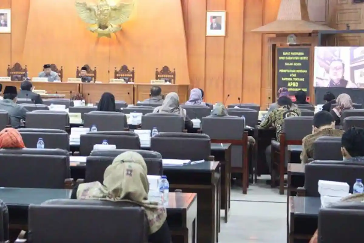 APBD 2023 Disetujui, Mas Dhito Berharap Masyarakat Bisa Merasakan Manfaat Program Pemerintah