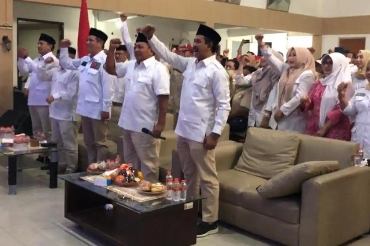 Ihwal Capres 2024, Gerindra Jateng Munculkan Opsi Pasangan Prabowo-Ganjar, Akui Dekati Gibran