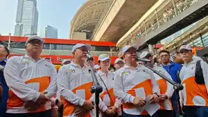 Gubernur-DKI-Jakarta-Pramono-Anung-di-car-free-day-CFD-Jalan-HR-Rasuna-Said-Setiabudi.jpg