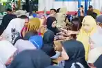 Warga-Serbu-Pangan-Murah.jpg