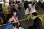 Vaksinasi Covid-19 di Baltos Bandung
