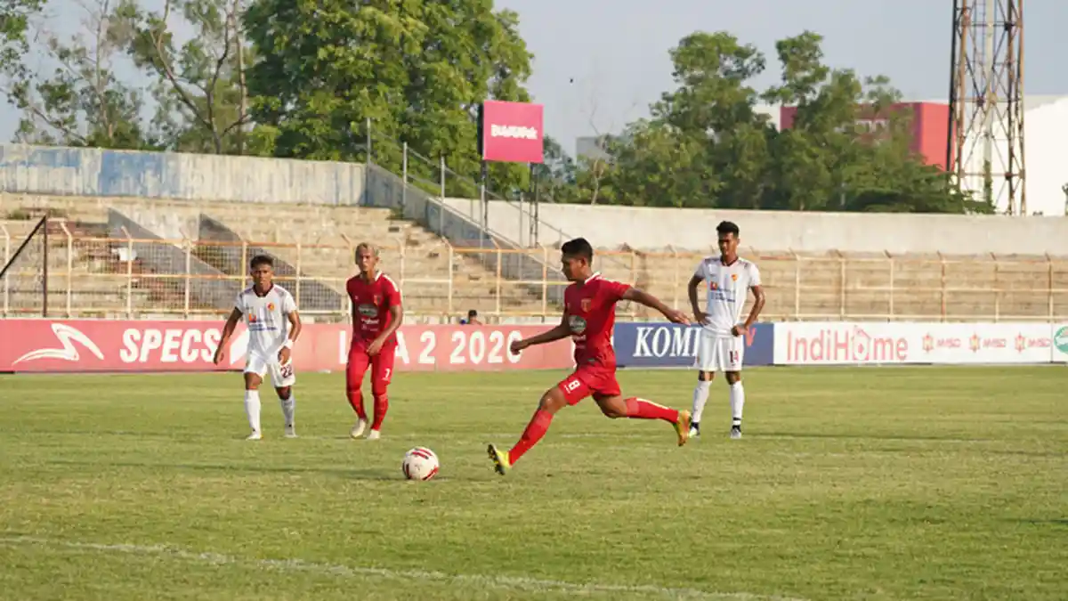 Penggawa Badak Lampung Manda Cingi Habiskan Waktu Libur Menonton Film