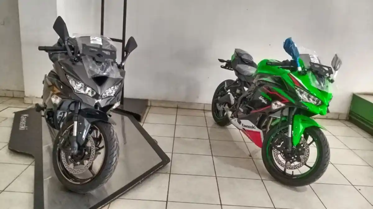 Info Motor, Harga Kawasaki Ninja ZX-25R Jelang Ramadan 2022