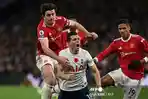 tottenham-vs-man-united-imbang.jpg