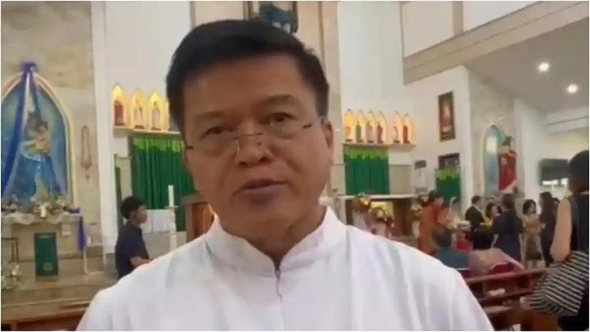 Kenangan Unik sang Pastor, Tanda Tangan Salib Jadi Tanda Tanda ...