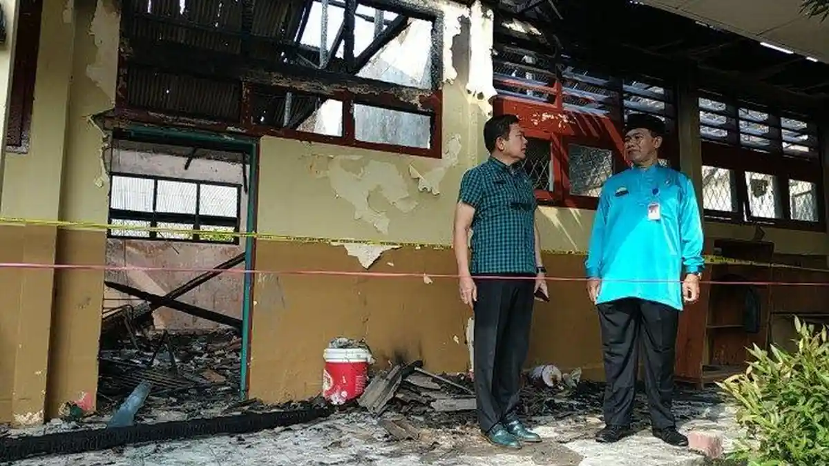 SMP Negeri 26 Palembang Terbakar, Kerugian Mencapai Rp 300 Juta