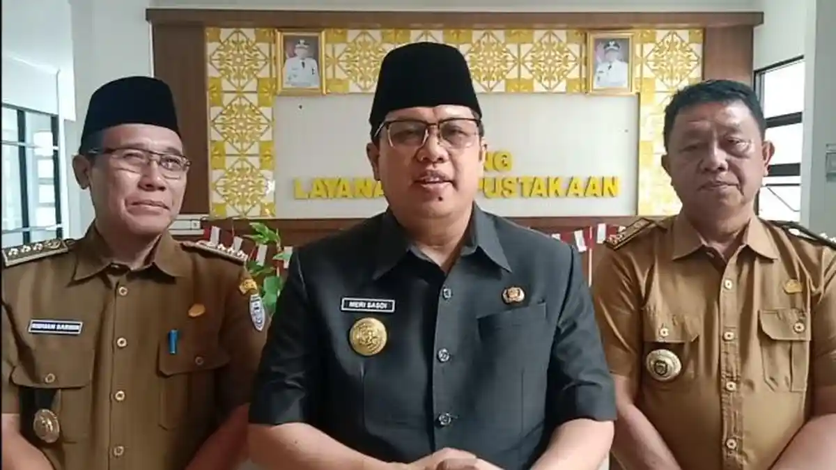Pjs Bupati Seluma Bengkulu Meri Sasdi Kunjungi Perpusda, Tegaskan Program Literasi Harus Digiatkan