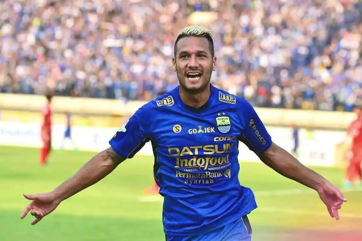Mantan Pemain Persib Bandung Raphael Maitimo Kembali Bermain di Liga 1, Siap Lawan Persija Jakarta
