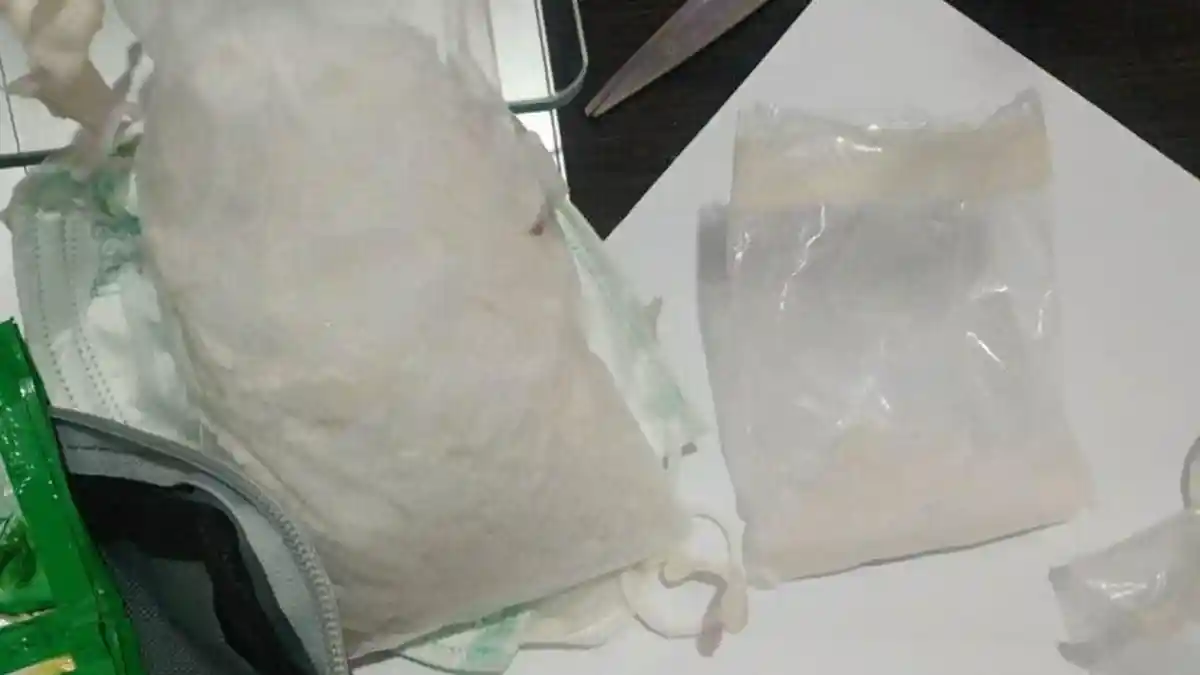 Bea Cukai Ringkus Kakak Beradik Penerima Narkoba Asal Malaysia