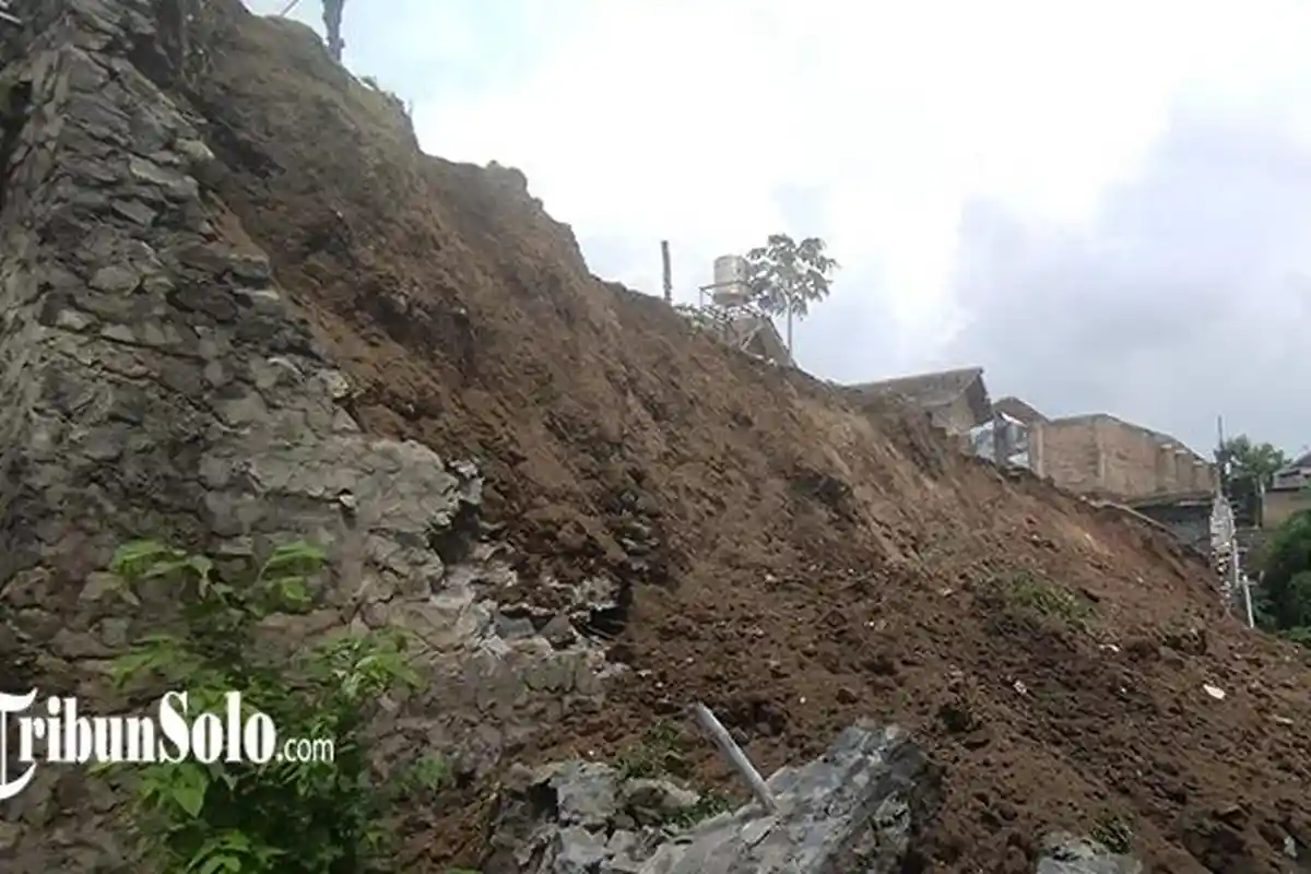 Hasil Cek BPBD soal Talud Longsor di Polanharjo Klaten : Pondasi Penyangga Tidak Kuat