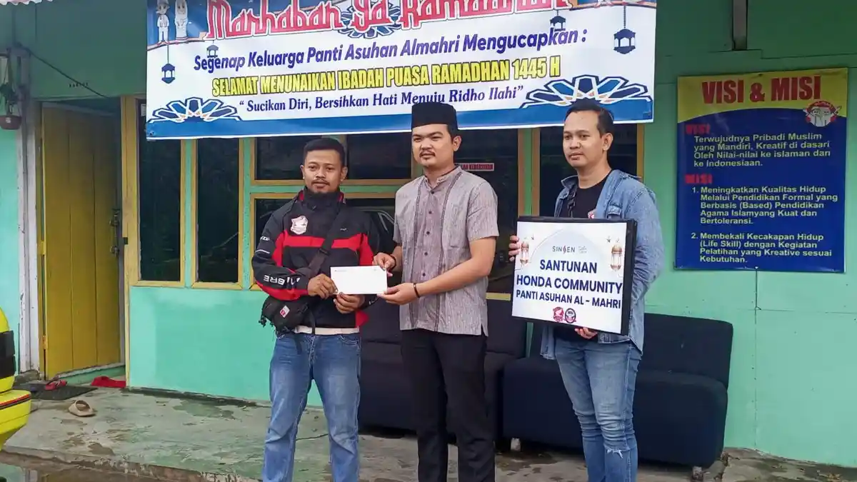 Bikers Soleh Honda Community Tebar Kebaikan di Bulan Ramadhan