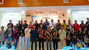 media-gathering-112.jpg