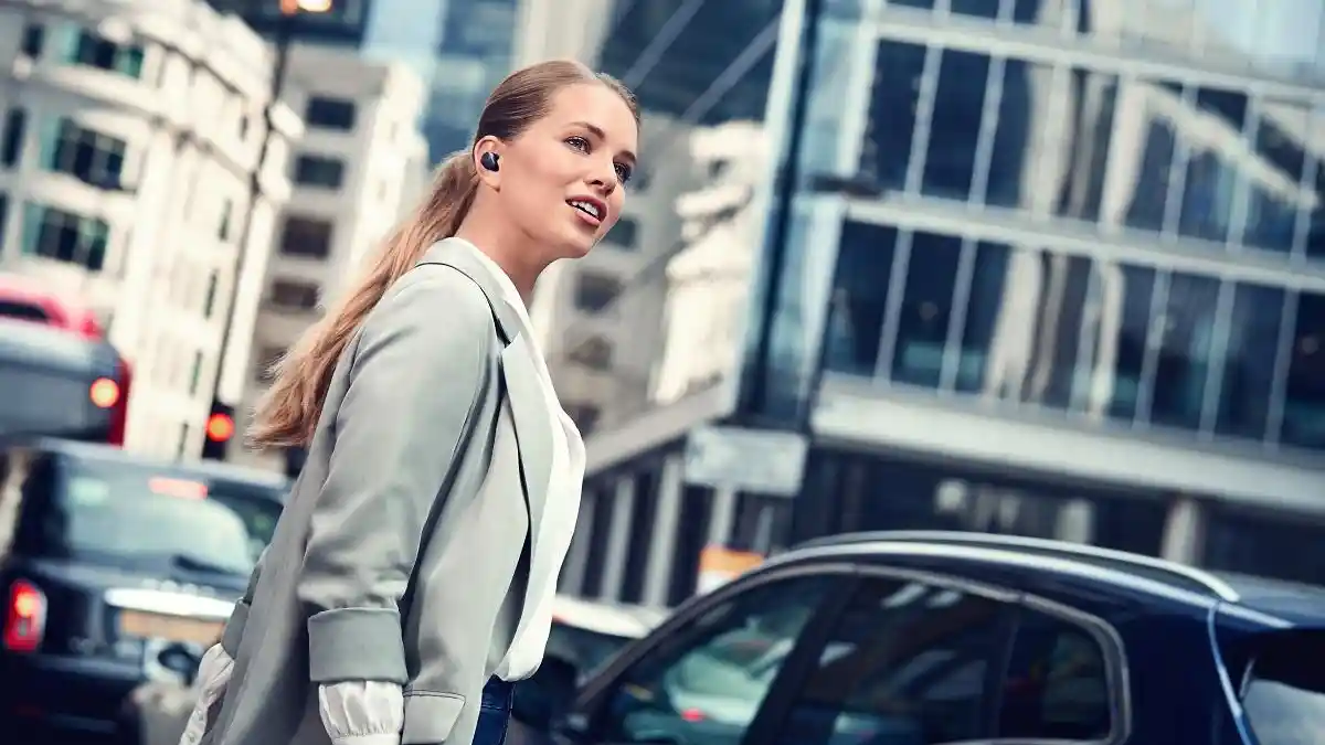 Jabra Kenalkan Elite 85t, Headset ANC Terbaru Berukuran Kompak