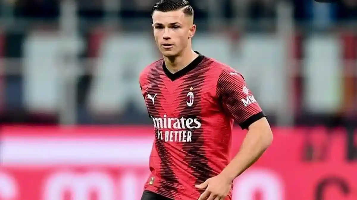 Tampil Apik, AC Milan Berniat Mengikat Bintang Muda Jan-Carlo Simic dengan Kontrak Besar