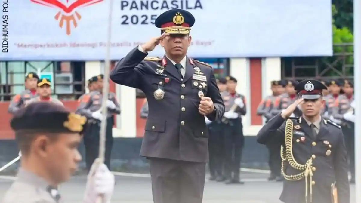 Profil Irjen Waris Agono, Jenderal Bintang Dua Pensiun dari Jabatan Kapolda Malut, Alumni Akpol 1990