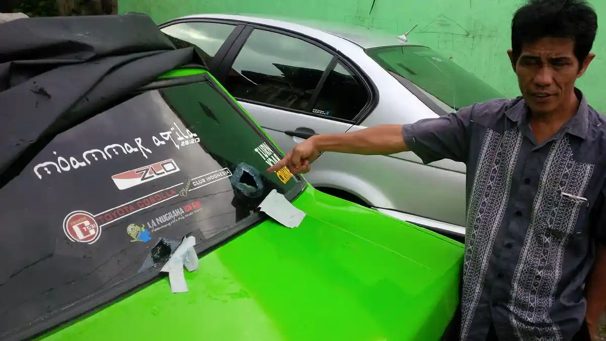Dua Pencuri Spion di Depan Gedung DPR/MPR Tertangkap
