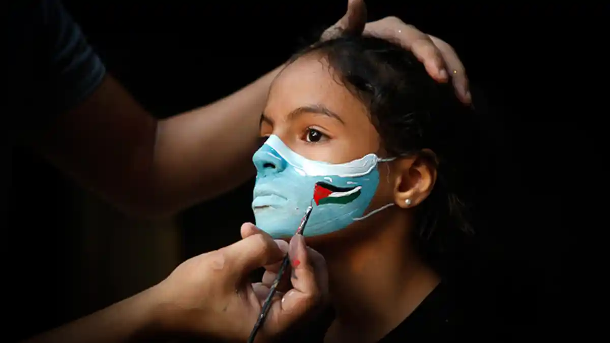 FOTO - Masker Wajah Unik Selama Pandemi Covid-19 Dari Berbagai Belahan Dunia - masker-unik-2.jpg