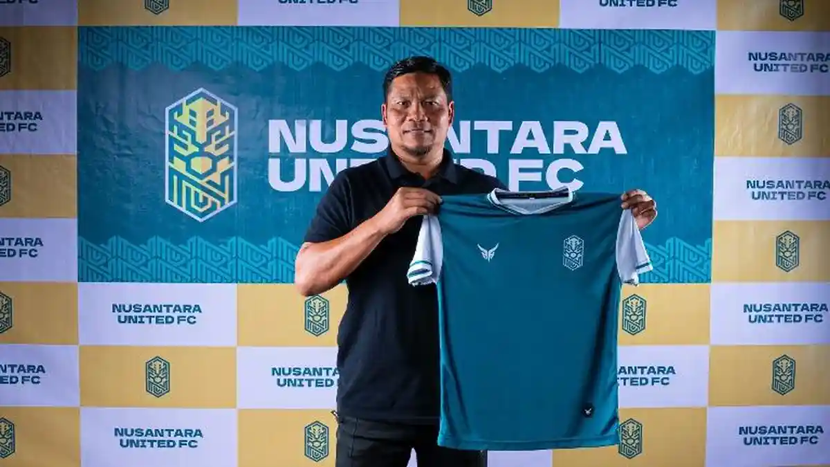Siap Laga di Klub Liga 2, Nusantara United Resmi Tunjuk Slamet Riadi sebagai Pelatih Kepala