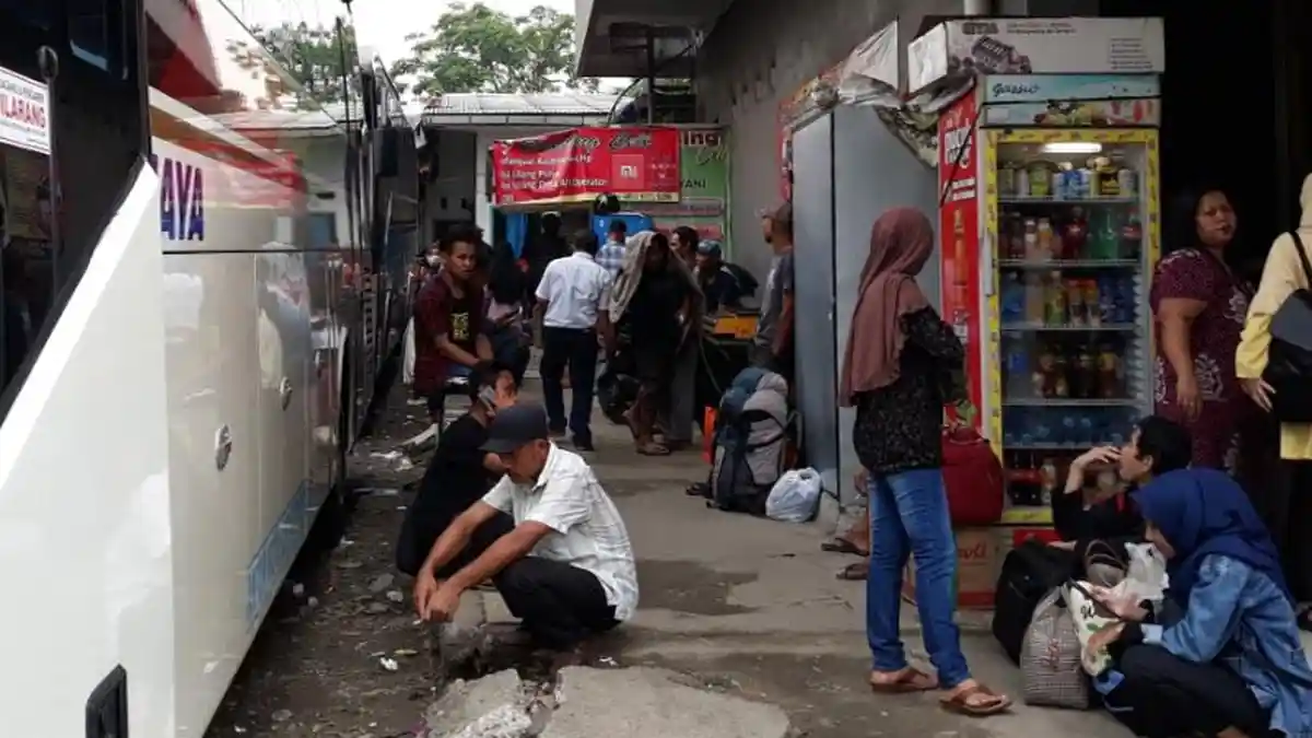 Pengurus Agen Bus PO Sinar Jaya Depok Prediksi Puncak Arus Mudik Terjadi H-3 Lebaran